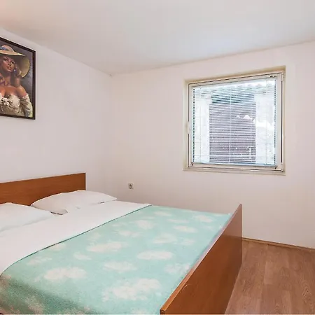 2 Bedroom Amazing In *