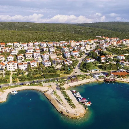 2 Bedroom Amazing In スヴェティ・ペタル