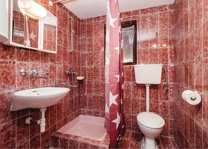 2 Bedroom Amazing In アパート *